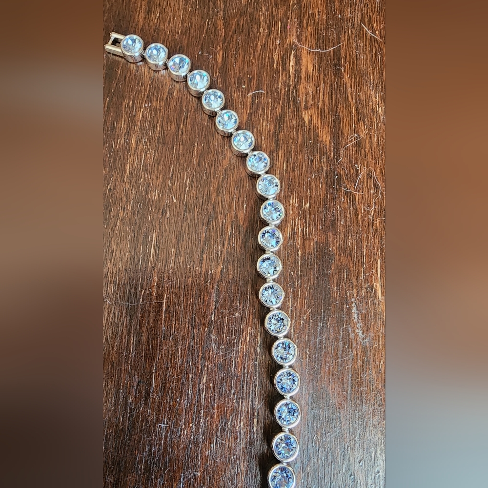 Touchstone crystal bracelet